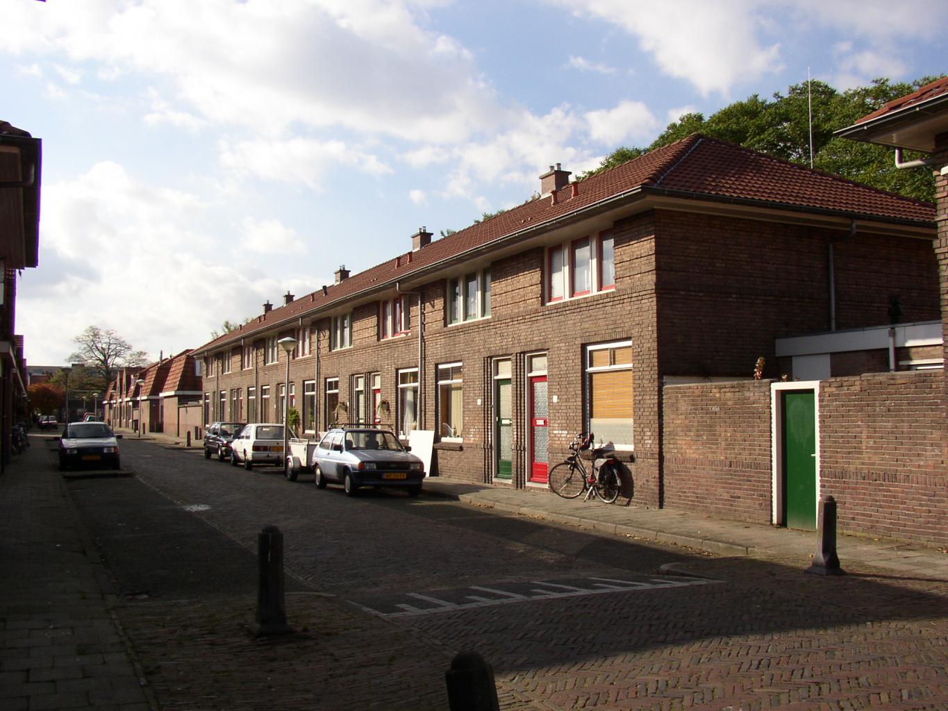 Riouwstraat 12
