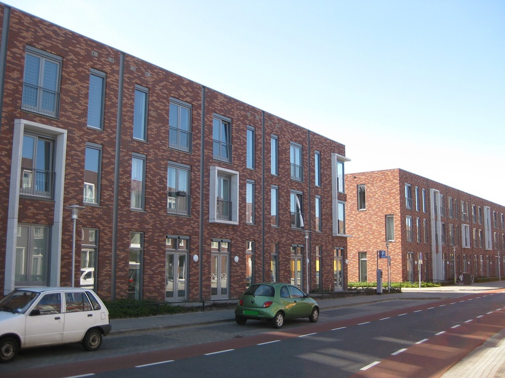Burgemeester Bramerstraat 105